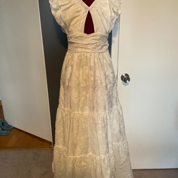 White maxi dress - Picture 8 of 8